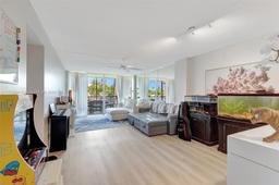 Picture of 13 Royal Palm Way # 2010, Boca Raton, FL 33432