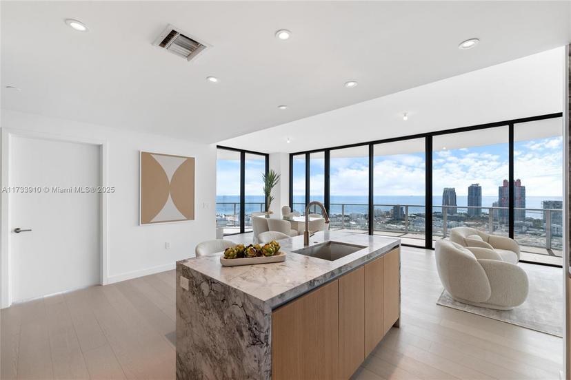 Picture of 500 Alton Rd # 3201, Miami FL 33139