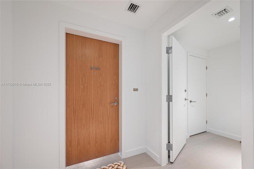 Picture of 500 Alton Rd # 3201, Miami FL 33139