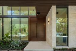 Picture of 4040 Kiaora St, Miami, FL 33133