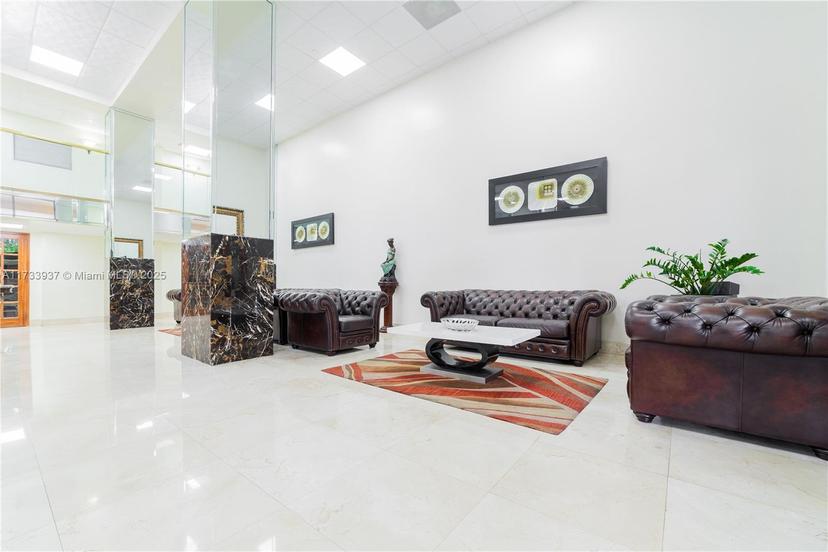 Picture of 210 174Th St # 915, Sunny Isles Beach FL 33160