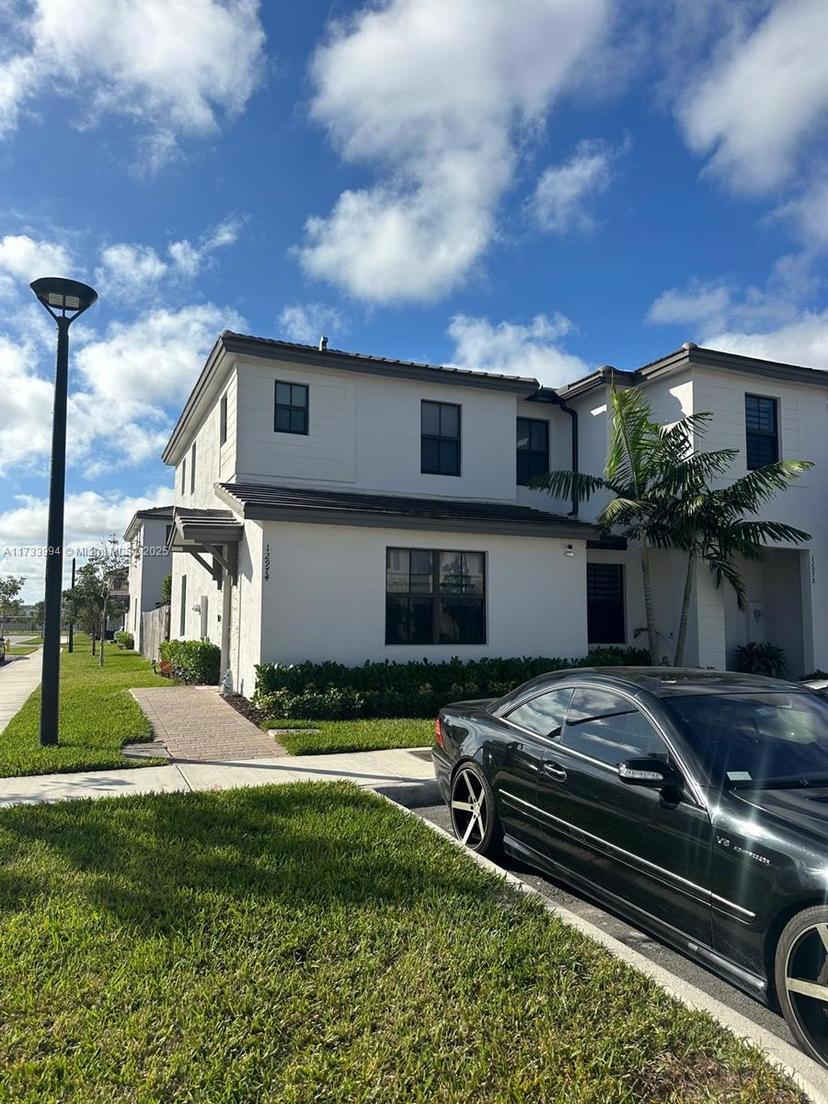Picture of 12974 SW 232Nd Ln # 0, Homestead FL 33170