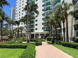Picture of 3901 S Ocean Dr # 4P, Hollywood, FL 33019