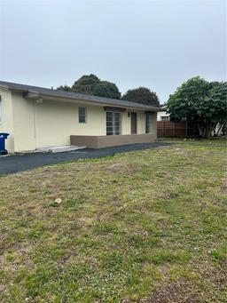 Picture of 3270 NW 196Th Ln, Miami Gardens, FL 33056