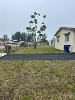 Picture of 3270 NW 196Th Ln, Miami Gardens, FL 33056