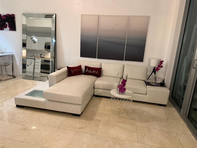 Picture of 90 SW 3Rd St # 1209, Miami FL 33130