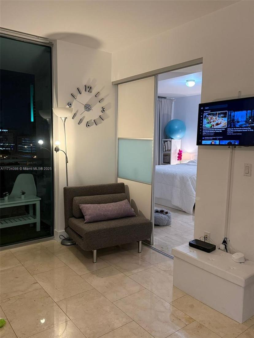 Picture of 90 SW 3Rd St # 1209, Miami FL 33130