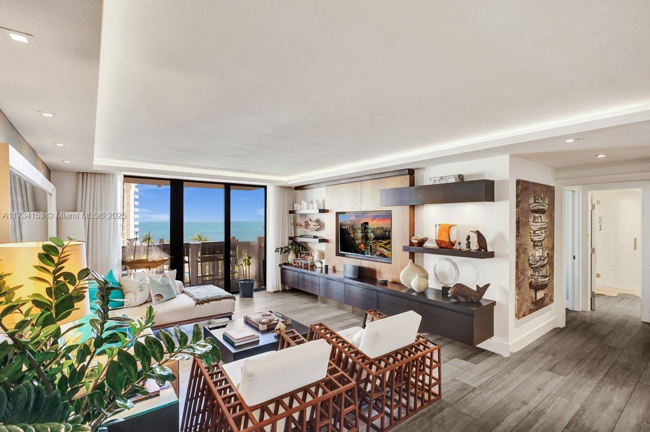 Picture of 1121 Crandon Blvd # D706, Key Biscayne, FL 33149