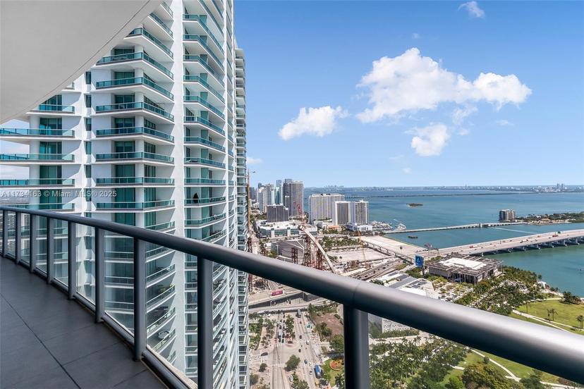 Picture of 888 Biscayne Blvd # 4810, Miami FL 33132