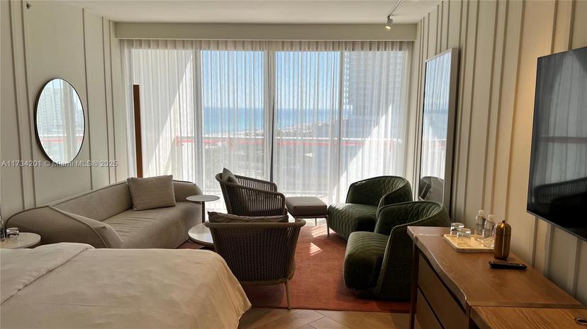 Picture of 2201 Collins Ave # 1102, Miami Beach FL 33139