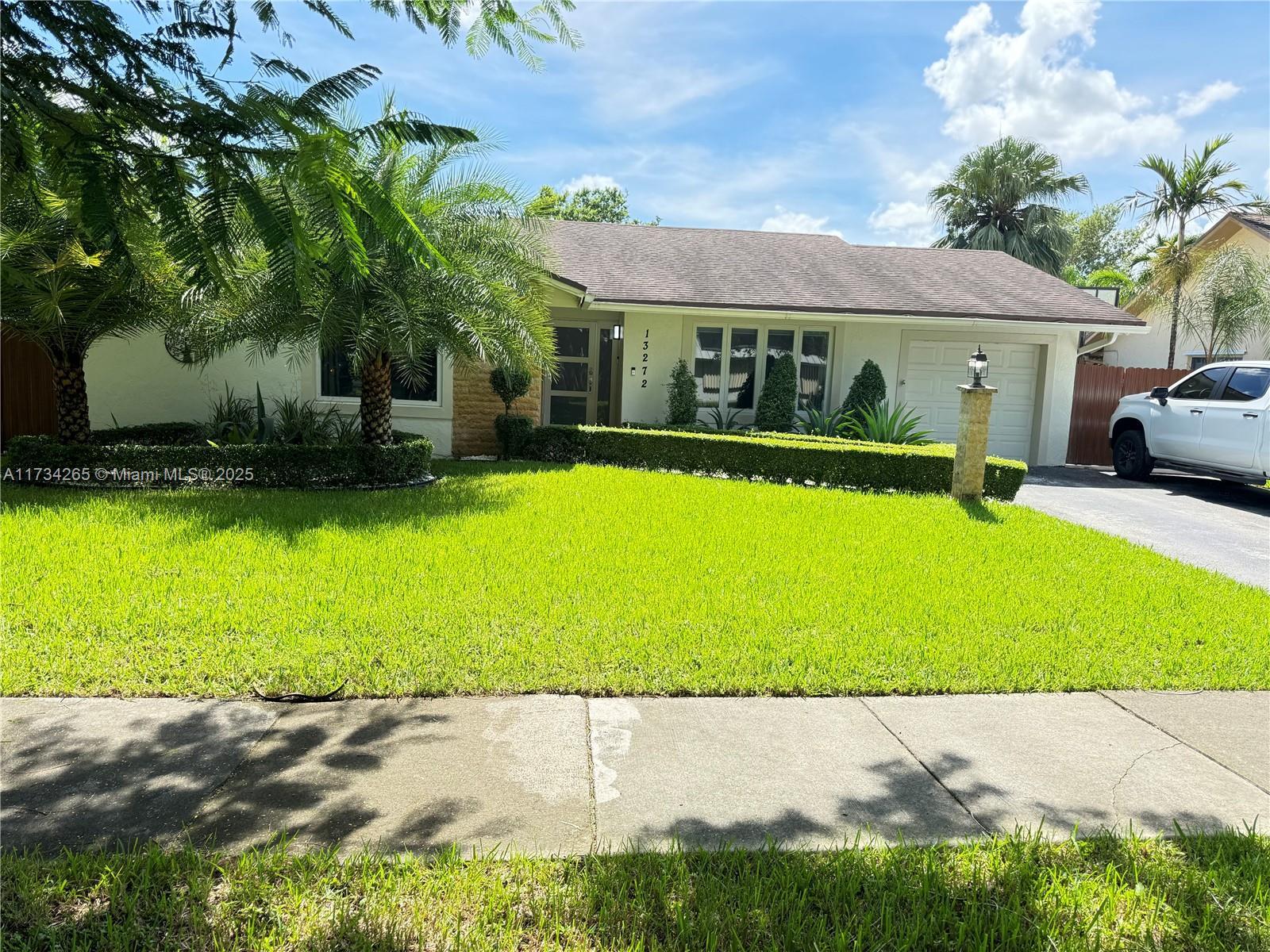 Picture of 13272 SW 100Th Ter, Miami, FL 33186