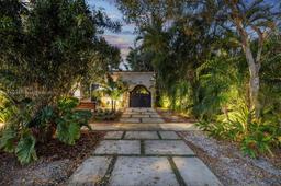 Picture of 203 NE 90Th St, El Portal, FL 33138