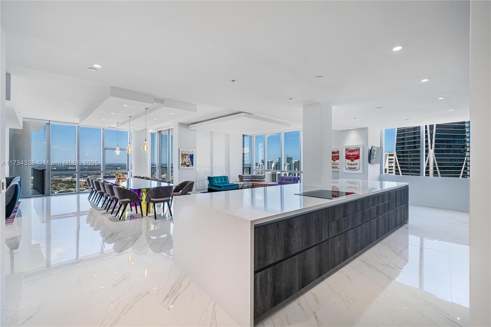 Picture of 851 NE 1St Ave, Miami, FL 33132