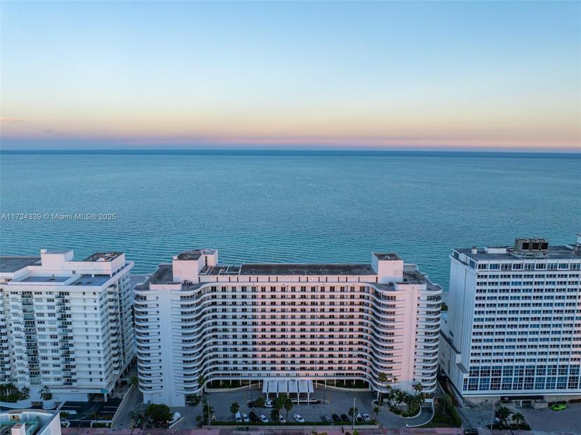 Picture of 5555 Collins Ave # 15Z, Miami Beach FL 33140