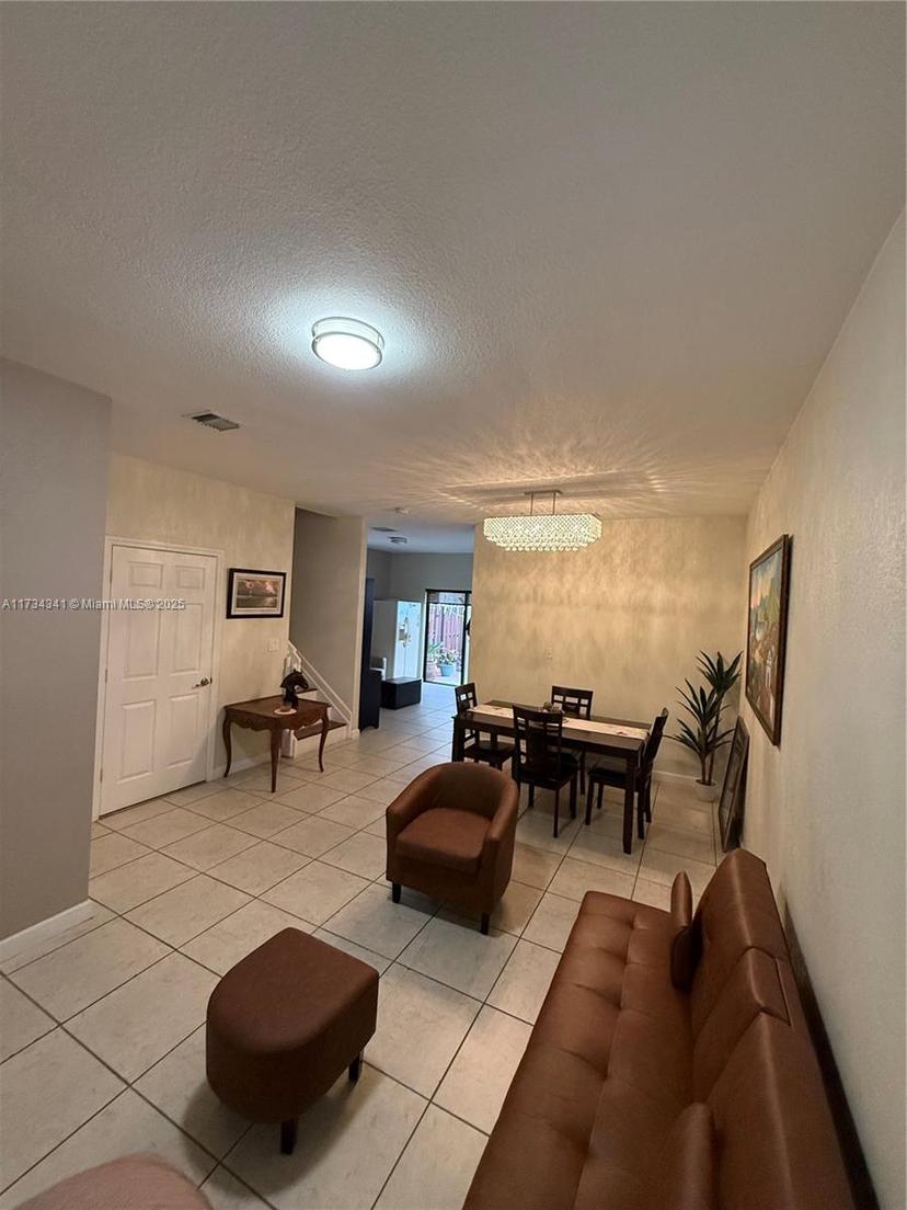 Picture of 348 NE 37Th Ter, Homestead FL 33033