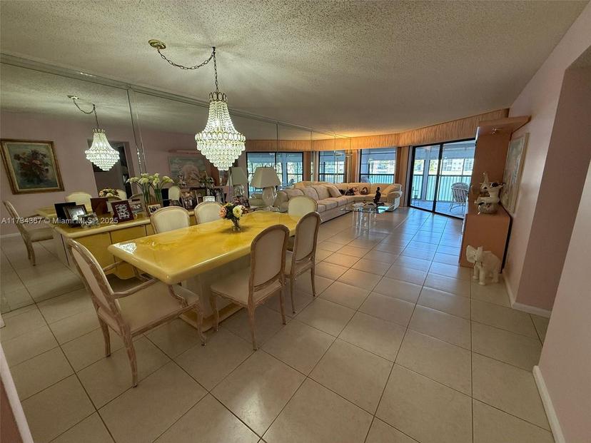 Picture of 7424 Fairfax Dr # 212, Tamarac FL 33321