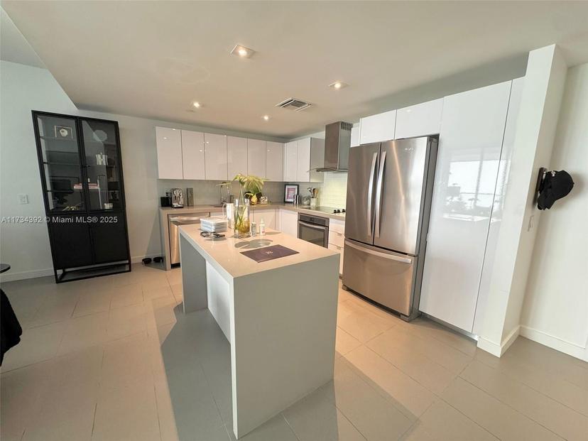 Picture of 1600 NE 1St Ave # 1919, Miami FL 33132