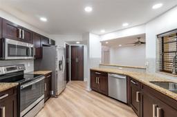 Picture of 8817 W Sunrise Blvd # 8817, Plantation, FL 33322