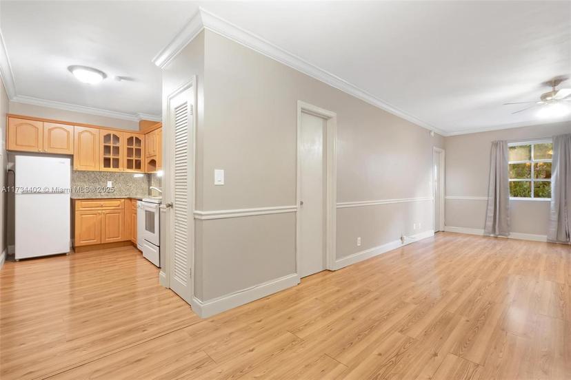 Picture of 2424 SE 17Th Cswy # 207B, Fort Lauderdale FL 33316