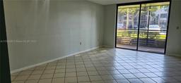 Picture of 1001 Colony Point Cir # 118, Pembroke Pines, FL 33026