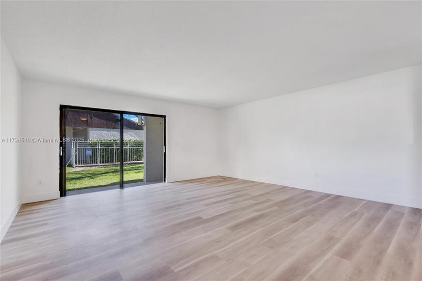 Picture of 10120 NW 41St St # 6, Doral FL 33178