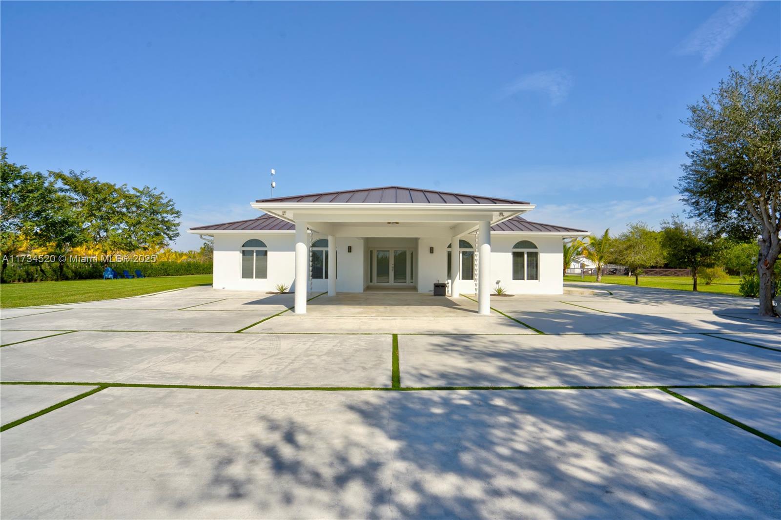 Picture of 20407 SW 226Th St, Miami, FL 33170