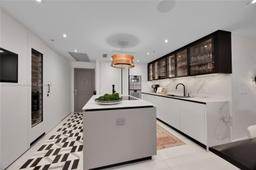 Picture of 3400 SW 27Th Ave # 704, Miami, FL 33133