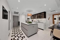 Picture of 3400 SW 27Th Ave # 704, Miami, FL 33133
