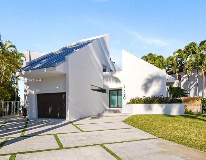Picture of 7720 Miami View Dr, North Bay Village, FL 33141