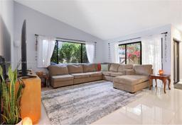 Picture of 3064 S Oakland Forest Dr # 1006, Oakland Park, FL 33309
