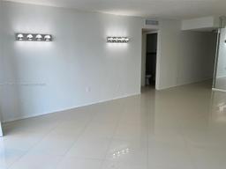 Picture of 5838 Collins Ave # 3D, Miami Beach, FL 33140