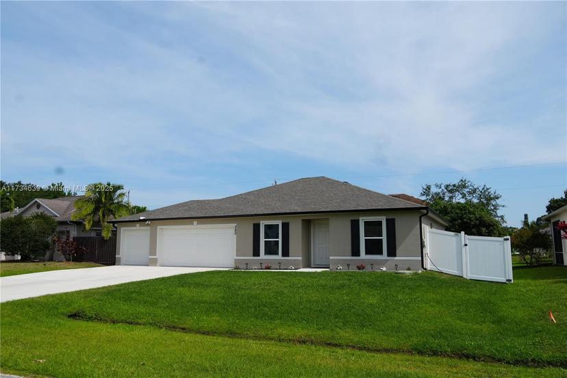 Picture of 380 SW Donna, Port St. Lucie FL 34984
