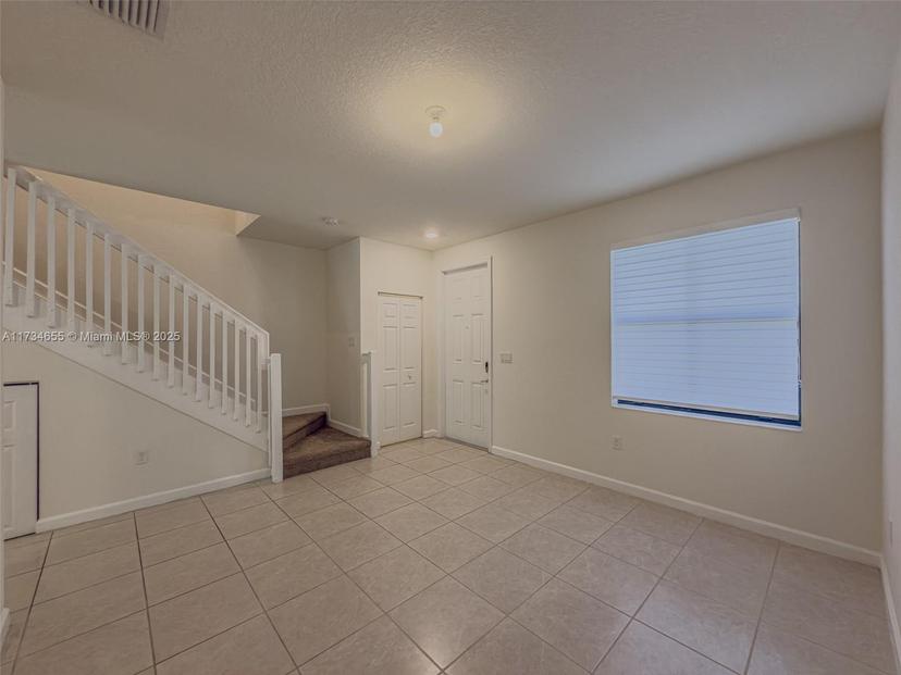 Picture of 10629 W 32Nd Ln, Miami Lakes FL 33018