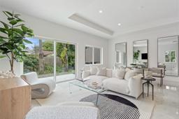 Picture of 1567 NW 94Th Way # 10, Coral Springs, FL 33071