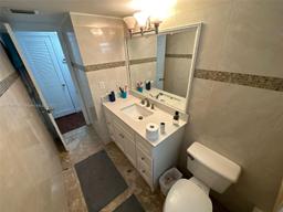 Picture of 1680 NE 191St St # 2, Miami, FL 33179