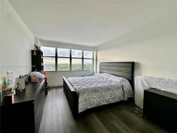Picture of 7441 Wayne Ave # 6B, Miami Beach, FL 33141
