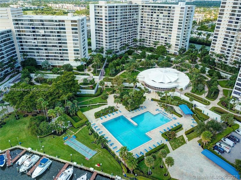 Picture of 600 Three Islands Blvd # 1707, Hallandale Beach FL 33009
