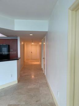 Picture of 15051 Royal Oaks Ln # 1103, North Miami, FL 33181