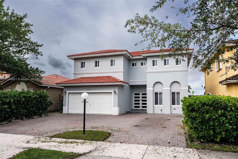 Picture of 13700 SW 127Th Ct, Miami FL 33186