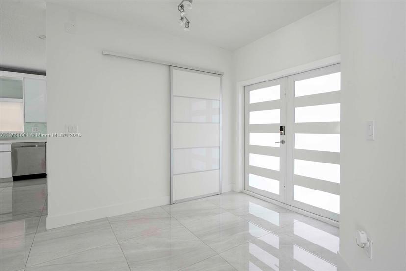 Picture of 13700 SW 127Th Ct, Miami FL 33186