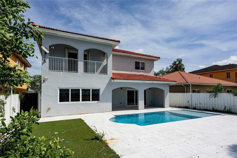 Picture of 13700 SW 127Th Ct, Miami FL 33186