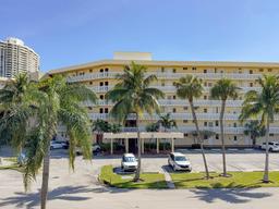 Picture of 2930 Point East Dr # E109, Aventura, FL 33160