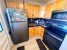 Picture of 2930 Point East Dr # E510, Aventura, FL 33160