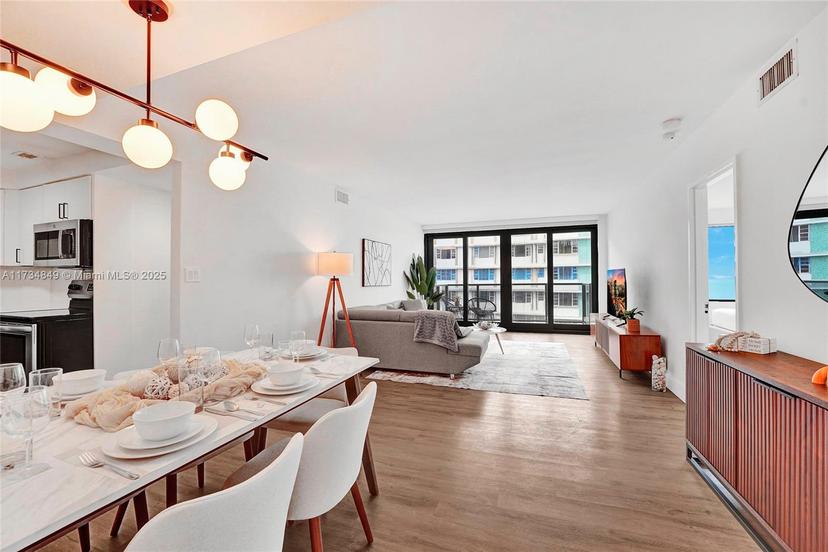 Picture of 5225 Collins Ave # 1606, Miami Beach FL 33140