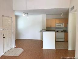 Picture of 8040 N Nob Hill Rd # 208, Tamarac, FL 33321