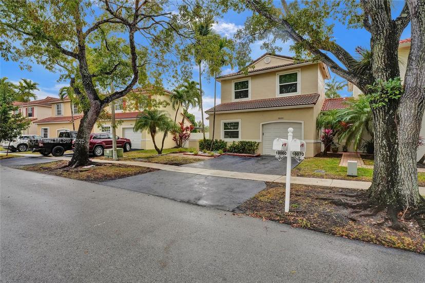 Picture of 18060 SW 11Th Ct, Pembroke Pines FL 33029