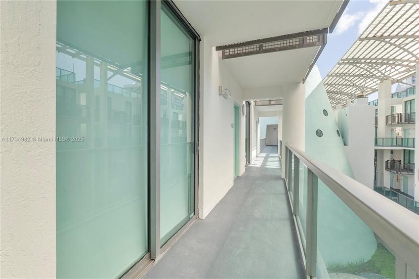 Picture of 6000 Collins Ave # 527, Miami Beach FL 33140