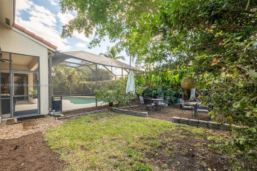 Picture of 531 Stonemont Dr, Weston FL 33326