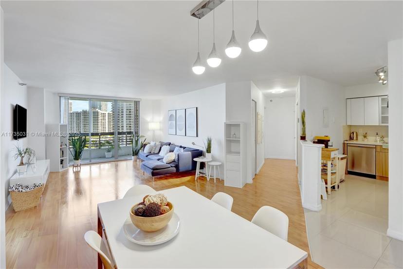 Picture of 3400 NE 192Nd St # 1110, Aventura FL 33180