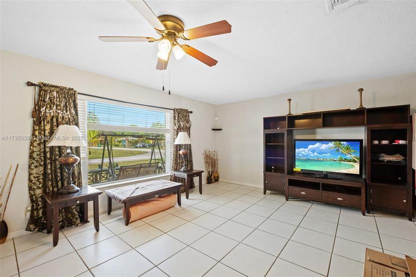Picture of 8900 NW 70Th Ct, Tamarac FL 33321